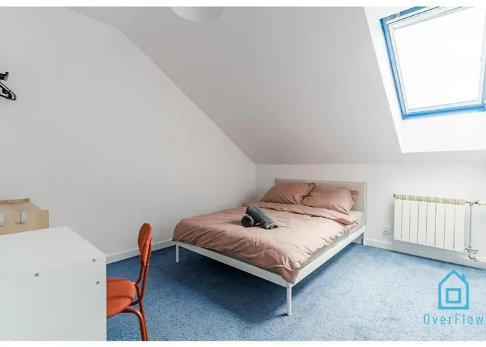 Neptune Room 5 Min To Old Town Gdansk